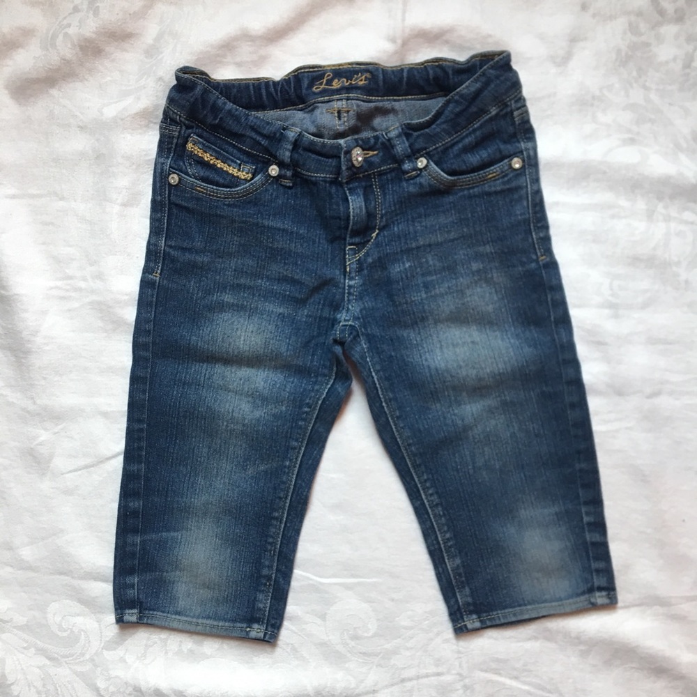 💙Girls Levi’s Bermuda Length Jean Shorts Sz 7💙